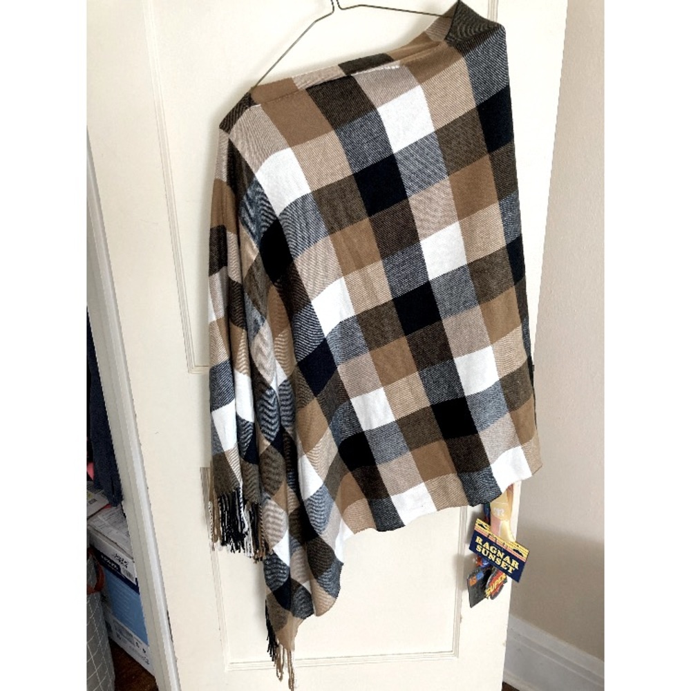 Plaid Fleece Shall